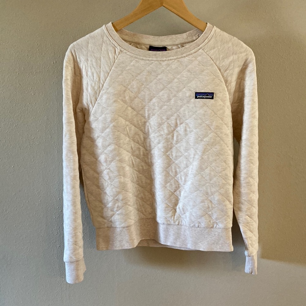 Patagonia quilted sweater - like new